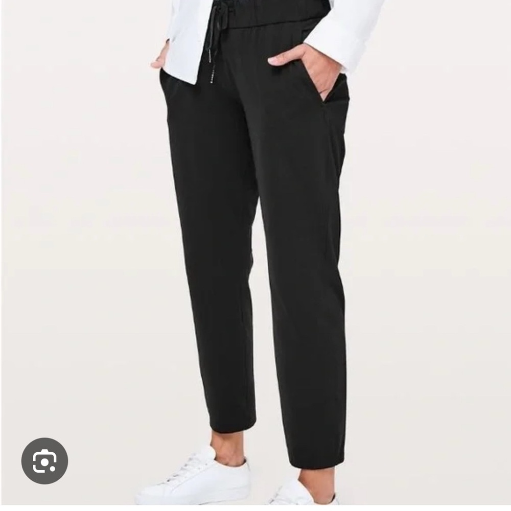 LULULEMON PANTS- ON THE FLY